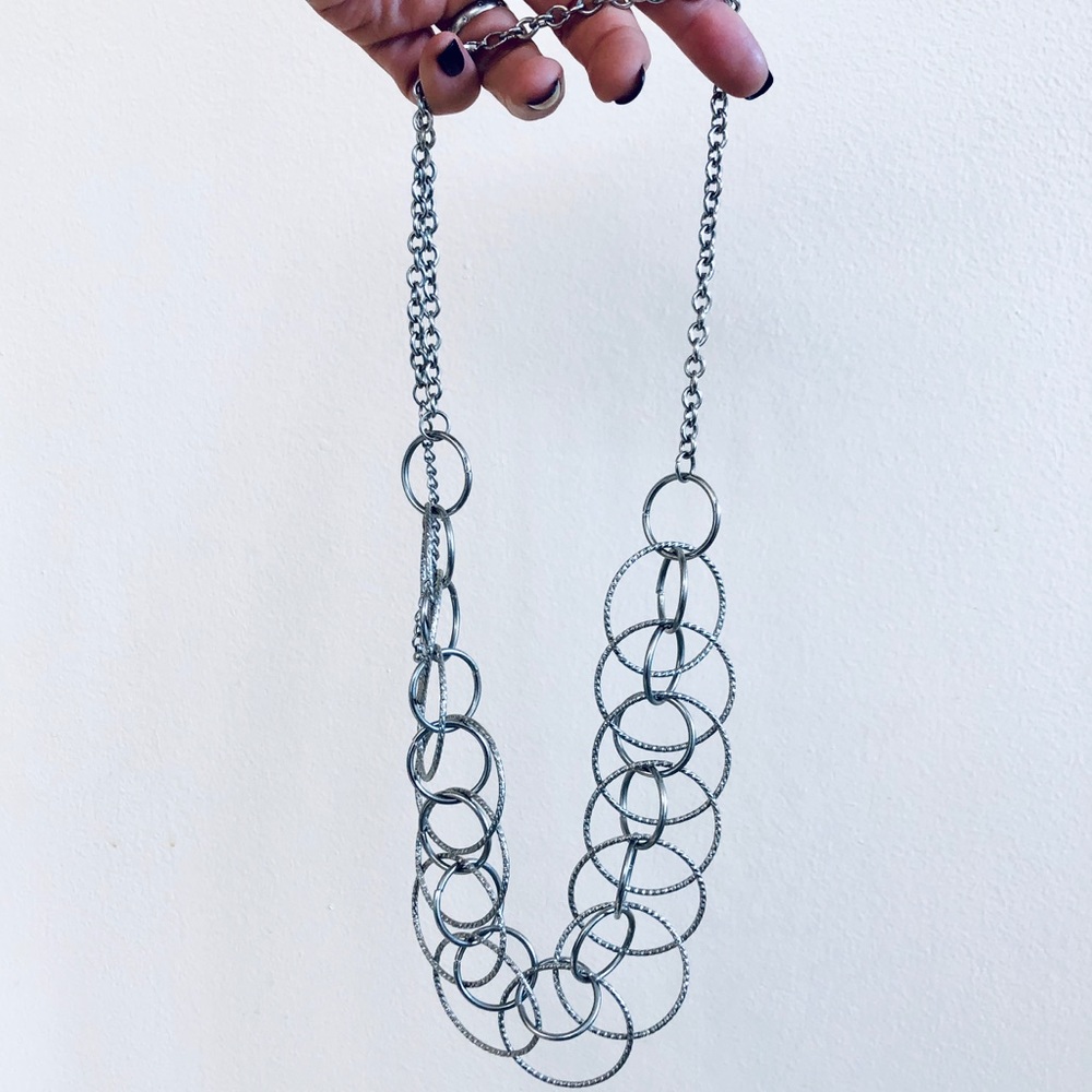 Silver-tone lightweight circle necklace